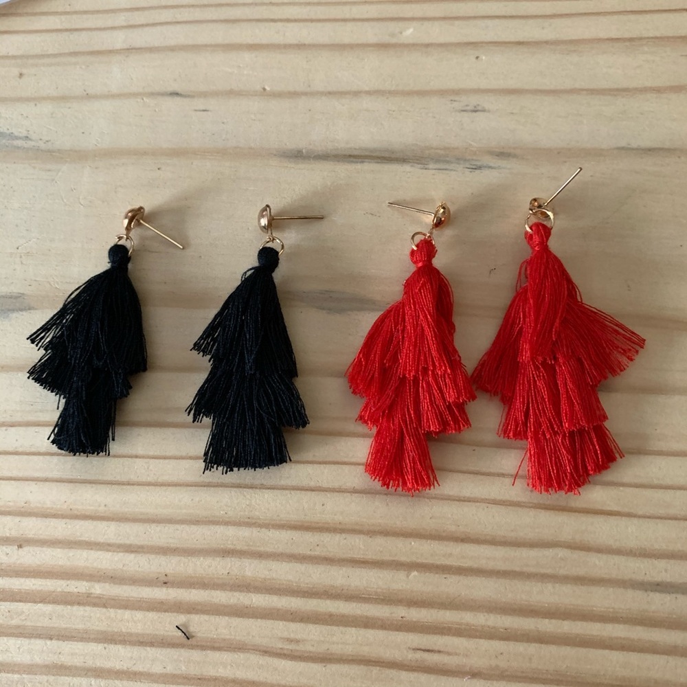 Lot of 2 tassel earnings! - Picture 4 of 4